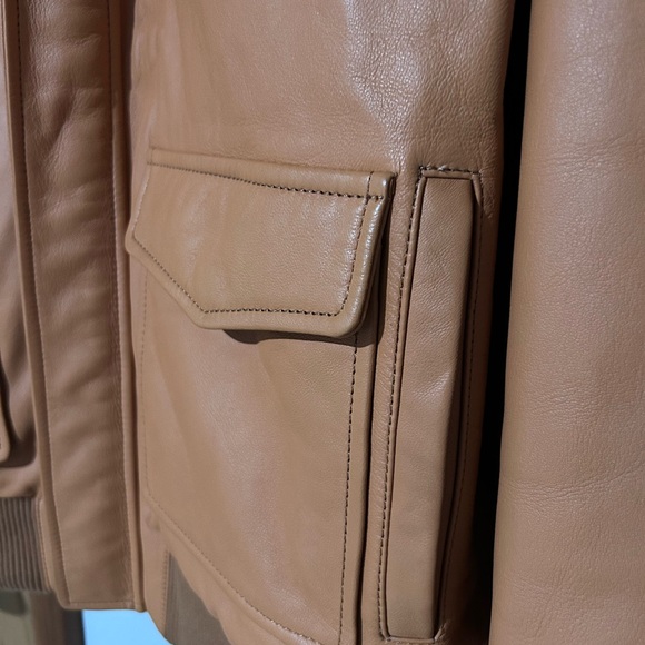 Men's Tan Leather Bomber Jacket - Picture 4 of 7